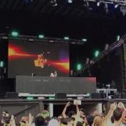 Arty Playing The Aston Shuffle Vs Tommy Trash Sunrise Wo