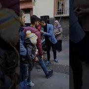 Grup İspir Halayın Başında Bir Güzel Oynar Dar Geliyor