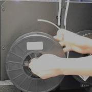 MakerBot 2x Loading The Filament