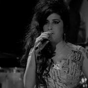 Amy Winehouse Tears Dry On Their Own Live At Jools Holland 2006 HD