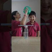 Science Experiment With Balloon STATIC ENERGY Experiment Lifehack Science Shorts