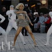 Teyana Taylor Doesn T Miss A Beat At Vogue World Paris Vogue