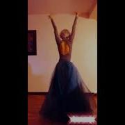 Improvise Dancing With Turkish Song Gidemiyorum Goksel