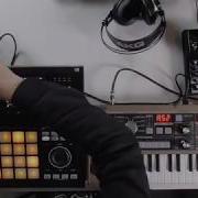 Native Instruments Maschine Studio Controlling A KORG MicroKorg