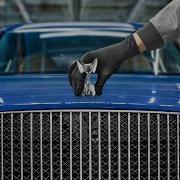 Inside Bentley S Factory Building The Most Expensive Cars By Hand