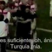 TARKAN Bir Oluruz Yolunda Milli Takim SUB Español Flv