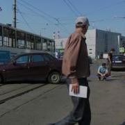 Авария Автомобиль заехал под трамвай 2013 год