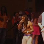 LIL WAYNE PERFORMS LA LA LIVE