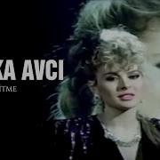 Harika Avcı Gitme Video Klip