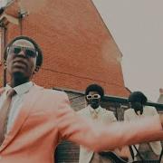 DC3 KEEP MOVING Official Visualiser