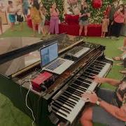 Dancing Queen ABBA Piano Shopping Mall