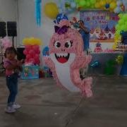 Piñata Baby Shark Fuimos A Una Fiesta A Reventar La Piñata