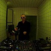 Aufnahme Wiedergabe Tomas Tulpe LIVE October 14 6pm 7pm