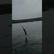 Шок Невероятный прыжок в воду прыжки трюки Sports