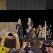 ZZ Top Sharp Dressed Man Hellfest 2015