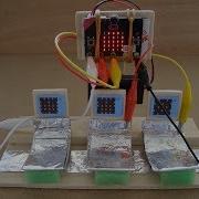 DIY Micro Bit Reaction Game