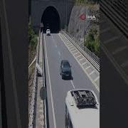 Tünel çıkışında Geri Manevra Yapan Halk Otobüsü Kazaya Yol Açtı