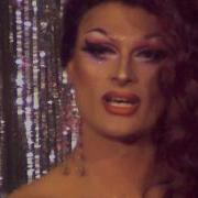 Rhea Litre And 6 Stay Showgirls