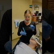 Чего следует ожидать во время процедуры удаления зубного камня и выравнивания корней или более г