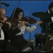 1982 FERDİ ÖZBEĞEN İLE 2010 FERDİ ÖZBEĞEN DÜET SENİ TERKEDECEĞİM