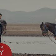 Tarık İster Feat Elif Buse Doğan Telli Turnam Official Video