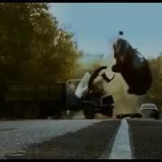 Позвони в мою дверь 2008 Car Crash Scene