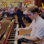 I Played RUNNING THE SHOW On Piano In Public Amazing Digital Circus