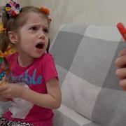 Ева день сюрпризов игрушек