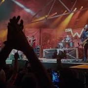 Weezer Happy Together Longview Keep Fishin LIVE White River Ampitheater Auburn WA 8 4 18
