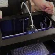 Maker Faire 2012 в Нью Йорке Атака роботов 3D принтеров