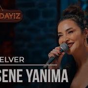 Ebru Elver Gelsene Yanıma Masadayız