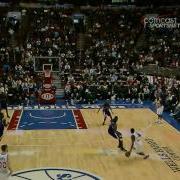 Lou Williams Dramatic 3 Pointer
