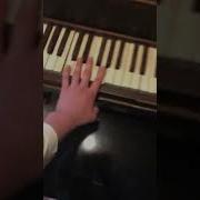 How To Play Thunderstruck On The Piano
