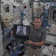 طلاب الجامعات الإماراتية المشاركون بتحدي Asian Try Zero G 2025