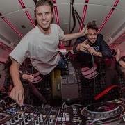 The Zero Gravity Dance Party Where Everyone Floats In The Air