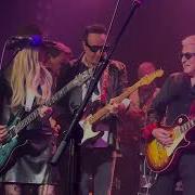 Billy Gibbons W Orianthi Sharp Dressed Man ZZ Top Live The Troubadour Los Angeles CA 12 18 25