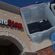 Обменял всякий хлам в GameStop на Switch 2 и многое другое