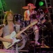 Yes Into The Lens Official Music Video