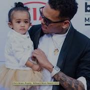 Red Carpet Rewind Chris Brown Brings Out Baby Royalty For The 2015 Billboard Music Awards