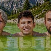 ХАЗЯЕВА КУПАЮТСЯ В САМОМ ХОЛОДНОМ ОЗЕРЕ В ГОРНЫХ АЛЬПАХ ПАРАДЕЕВИЧ ГОРИЛЛЫЧ ШАДОУКЕК ЕВРОТУР