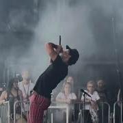 Estella Live Kennyhoopla