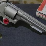 S W 629 VS Ruger Redhawk 44 Mag