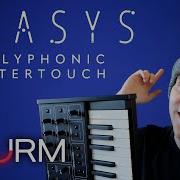 FOURM Polyphonic Aftertouch Techniques With Glasys