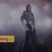 Fans Faint By Only Seeing Michael Jackson S Presence