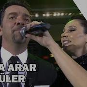 Funda Arar Mikrofonu Beyaz A Uzatırsa Beyaz Show