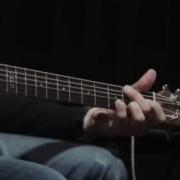TOMMY EMMANUEL STRUTTING CLOSE UP