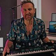 David Guetta Makes A Track In Ableton Using A Talkbox