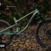 Велосипед для трейлового фрирайдера Обзор Devinci Troy полевой тест Pinkbike 2025 года