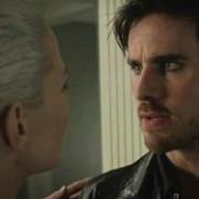5x02 Emma Hook 3