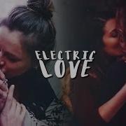 Multifemslash Electric Love